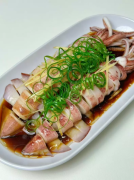 东山岛海钓鱿鱼，5-7两1条，买来没吃